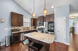 2453 Glenkirk Dr, Burlington, NC 27215 - Photo 15