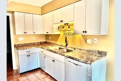 3934 New Garden Park, Greensboro, NC 27410 - Photo 5