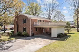 301 Jones St, Graham, NC 27253 - Photo 37