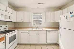 165 Cameron Way Cir, Winston-Salem, NC 27103 - Photo 11