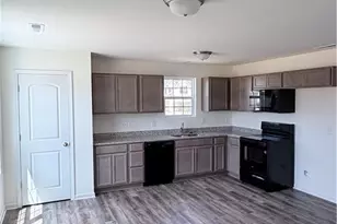 2010 Peggy Joe Wy, Greensboro, NC 27405 - Photo 3