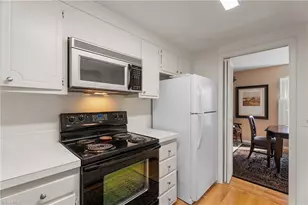 2946 Saint Marks Rd, Winston-Salem, NC 27103 - Photo 7