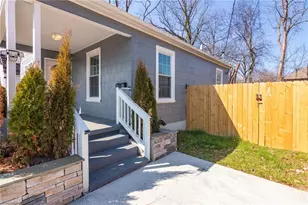 703 Park Ave, Greensboro, NC 27405 - Photo 3