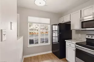 3743 Winborne Ln, Greensboro, NC 27410 - Photo 11