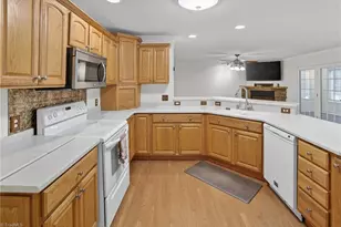 2194 Pine Creek Ridge, Asheboro, NC 27205 - Photo 23