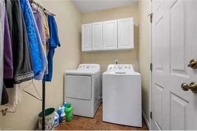 3019 Grasmere Drive, Greensboro, NC 27410 - Photo 15