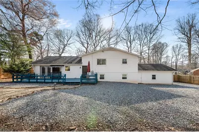 4902 Forest Oaks Drive, Greensboro, NC 27406 - Photo 31