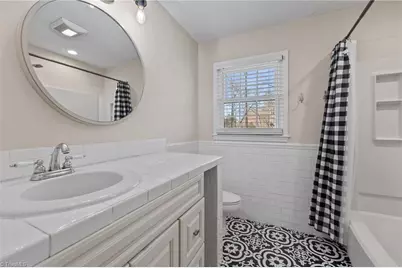 4902 Forest Oaks Drive, Greensboro, NC 27406 - Photo 19