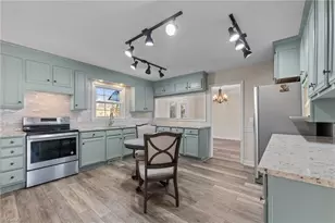 4902 Forest Oaks Dr, Greensboro, NC 27406 - Photo 11