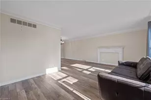 4902 Forest Oaks Dr, Greensboro, NC 27406 - Photo 5