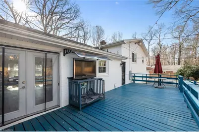 4902 Forest Oaks Drive, Greensboro, NC 27406 - Photo 35