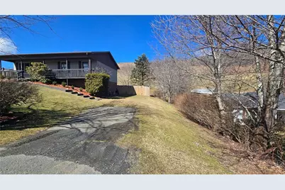 125 Benfield Drive, Jefferson, NC 28640 - Photo 3