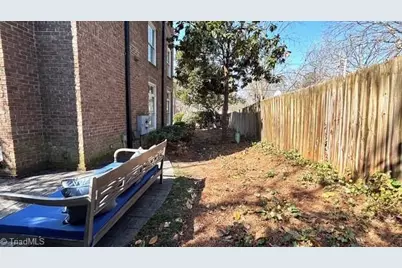 624 N Elm Street #A, Greensboro, NC 27401 - Photo 27