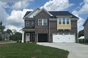2129 Beechwood Vw Dr, Winston-Salem, NC 27106 - Photo 1
