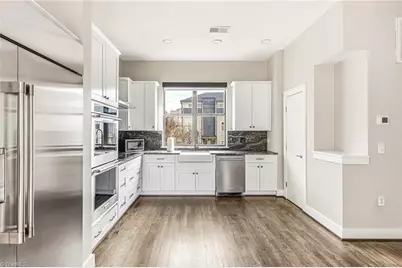 341 N Green Street, Winston-Salem, NC 27101 - Photo 9