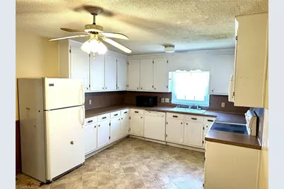 528 Carol Leigh Drive, Gibsonville, NC 27249 - Photo 7