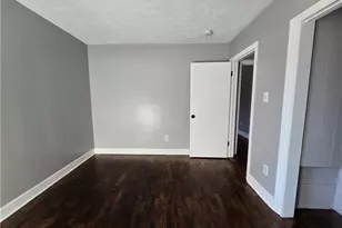 912 Friendly Rd, Eden, NC 27288 - Photo 9