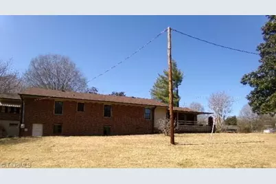 912 Friendly Road, Eden, NC 27288 - Photo 17