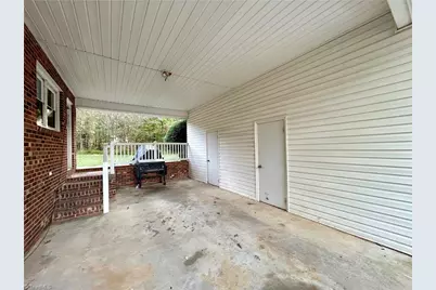 240 Oakcrest Drive, Madison, NC 27025 - Photo 23