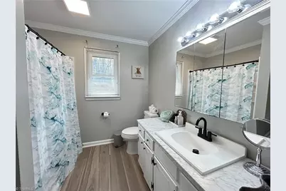 240 Oakcrest Drive, Madison, NC 27025 - Photo 13