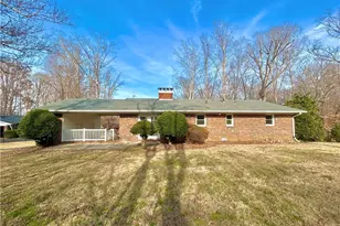 240 Oakcrest Dr, Madison, NC 27025 - Photo 3