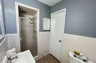 240 Oakcrest Dr, Madison, NC 27025 - Photo 17