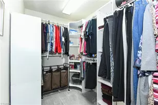 4406 Chimney Springs Dr, Greensboro, NC 27407 - Photo 19