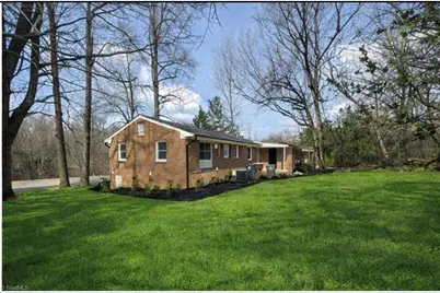 2010 Sharonbrook Drive, Greensboro, NC 27405 - Photo 17