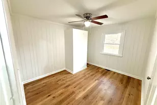 2010 Sharonbrook Dr, Greensboro, NC 27405 - Photo 13
