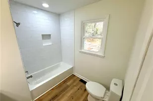 2010 Sharonbrook Dr, Greensboro, NC 27405 - Photo 21