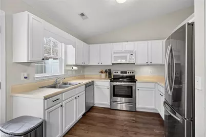 2107 Jefferson Court, Archdale, NC 27263 - Photo 7