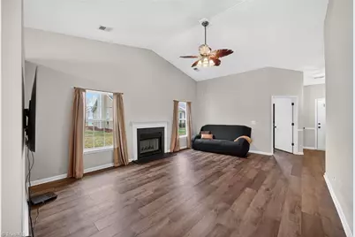 2107 Jefferson Court, Archdale, NC 27263 - Photo 5