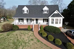 4003 Daisy Dr, Hamptonville, NC 27020 - Photo 5