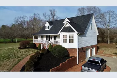 4003 Daisy Drive, Hamptonville, NC 27020 - Photo 3