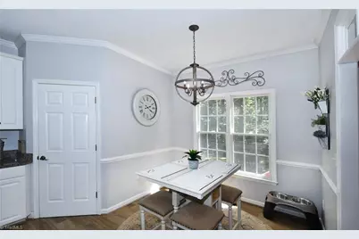 5888 Cottonwood Lane, Winston-Salem, NC 27103 - Photo 9