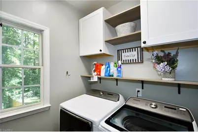 5888 Cottonwood Lane, Winston-Salem, NC 27103 - Photo 11