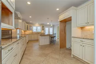 5946 Drake Rd, Greensboro, NC 27406 - Photo 17