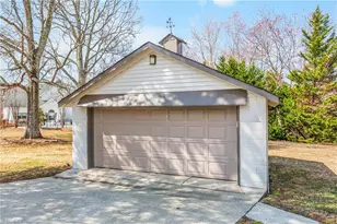 1916 Guilford College Rd, Jamestown, NC 27282 - Photo 25