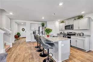 2923 Cullens Dr, Graham, NC 27253 - Photo 9