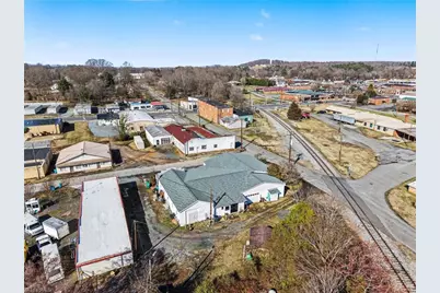 11 Bell Avenue, Denton, NC 27239 - Photo 3