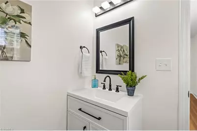 1406 Chatham Drive, High Point, NC 27265 - Photo 19