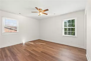 1406 Chatham Dr, High Point, NC 27265 - Photo 21