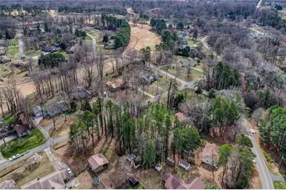 4606 Ramblewood Drive, Greensboro, NC 27406 - Photo 9