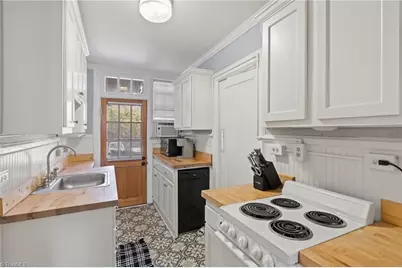 1013 N Elm Street #A2, Greensboro, NC 27401 - Photo 15