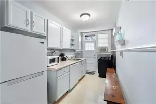 1013 N Elm St, Greensboro, NC 27401 - Photo 13