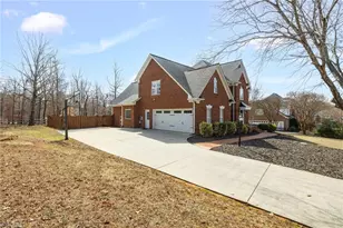 5736 Brightington Ct, Kernersville, NC 27284 - Photo 43