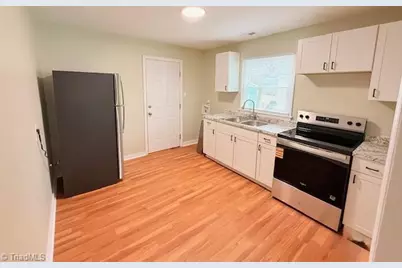 215 Marshall Street, Greensboro, NC 27401 - Photo 9