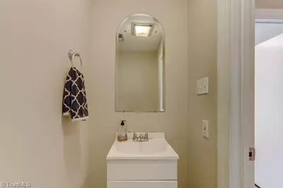 414 Lynrock Street, Eden, NC 27288 - Photo 37