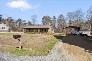 200 Winsom Rd, Kernersville, NC 27284 - Photo 3