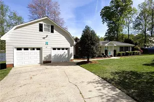 3910 Waterton Rd, Summerfield, NC 27358 - Photo 33